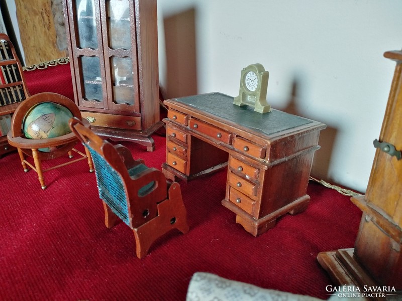 Antique baby furniture - study room