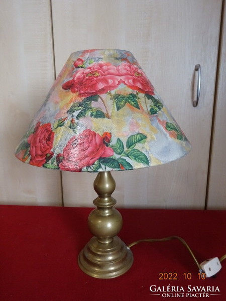 Table lamp with a bronze base, the shade has a decoupage pattern. He has! Jokai.