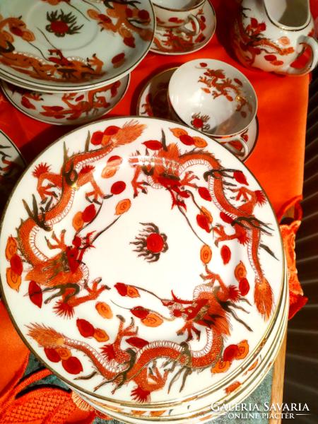 Oriental eggshell porcelain set of 33 pieces with a dragon pattern