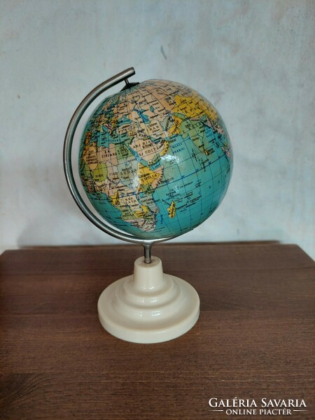 Retro table globe