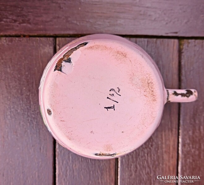 Antik francia rózsaszín kézzel festett zománc bögre
