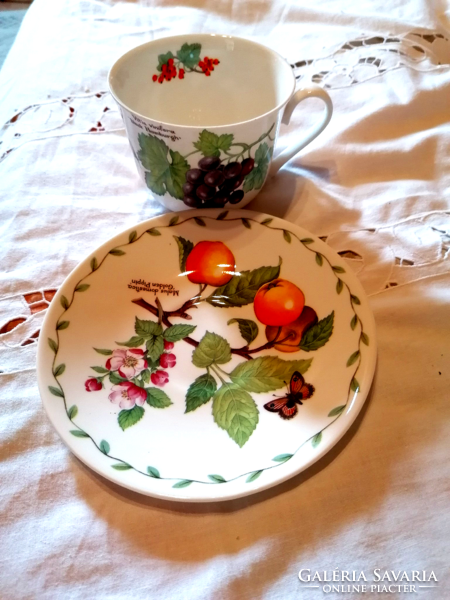 English breakfast set with a fruit pattern, with a large cocoa mug