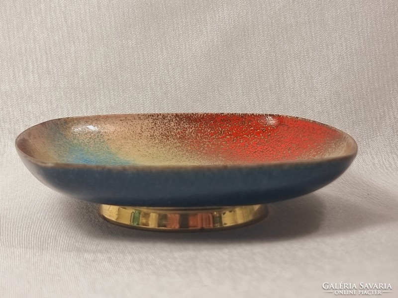 Rainbow-colored fire enamel bowl made of copper material. There is a fish mark on the sole