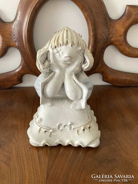 Éva Kovács ceramic figure - wondering little girl