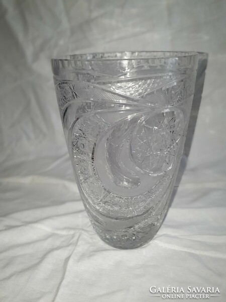 Crystal vase 24.5 cm