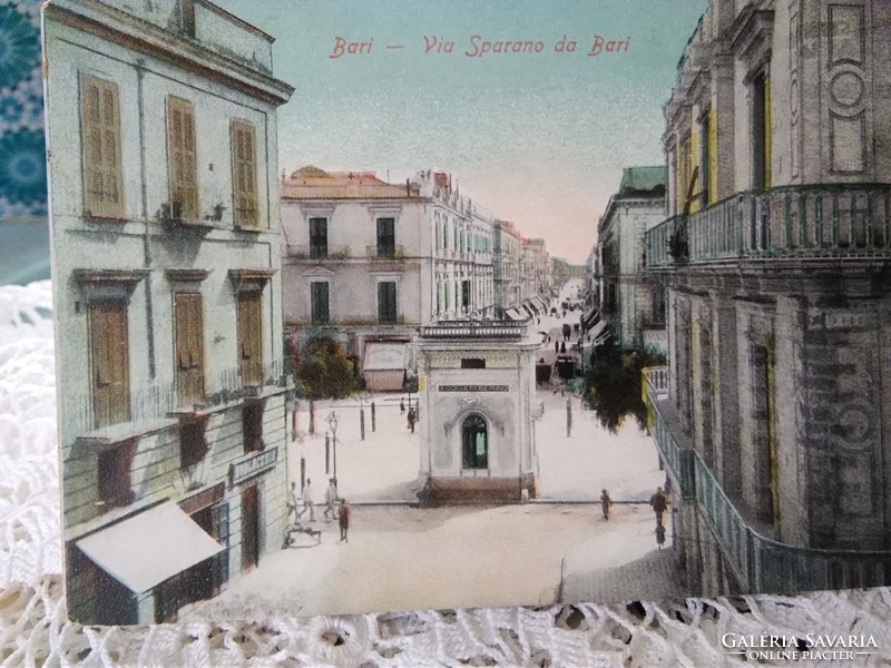 Antik olasz hosszúcímzéses színezett képeslap/fotólap Bari városkép, 1900 körüli