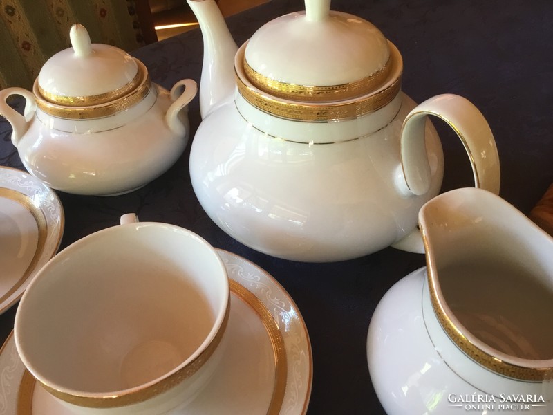 Német teás, 6 személyes, arany szegélyes,nem volt használva