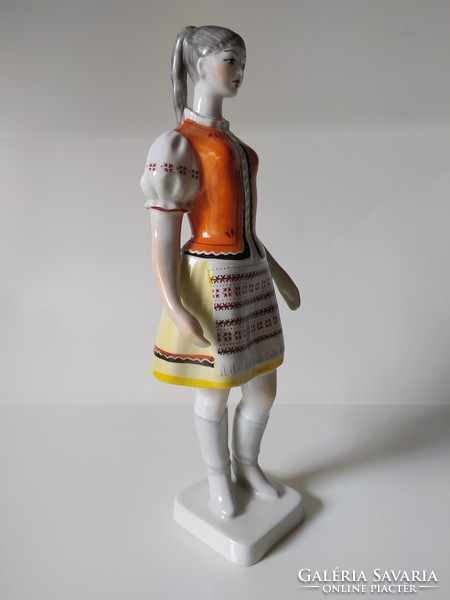 Hollóházi - lány népviseletben szép festéssel, hibátlan 30 cm
