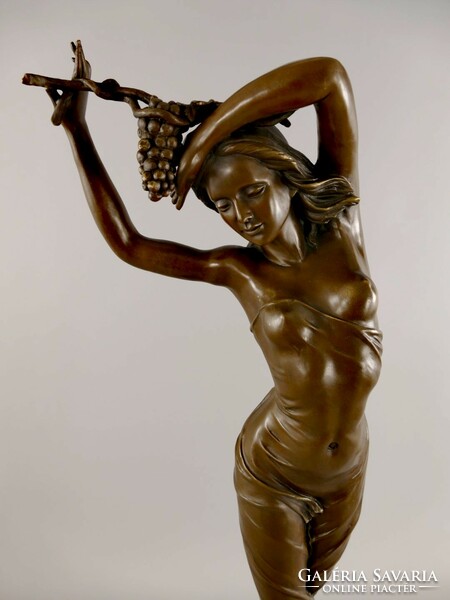 Female nude, bunch of grapes - monumental bronze sculpture