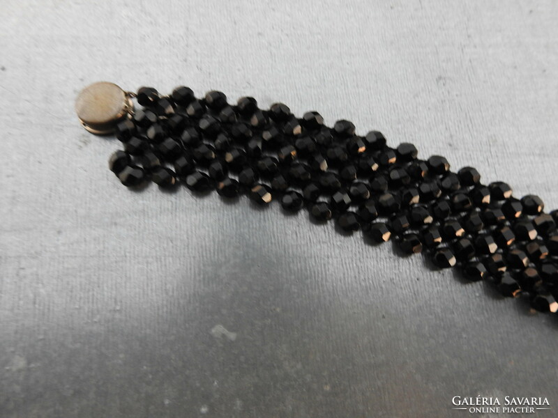 Antik fekete fazettált soksoros fekete nyakék