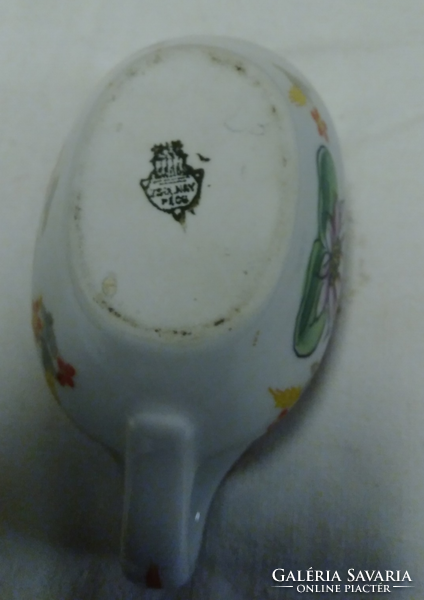 Antique Zsolnay porcelain, shield-stamped (1926-28) commemorative small sauce bowl with the inscription Hévíz, spout