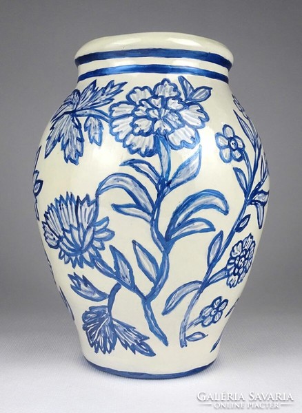 Weaver ceramic vase marked 1K918 20.5 Cm
