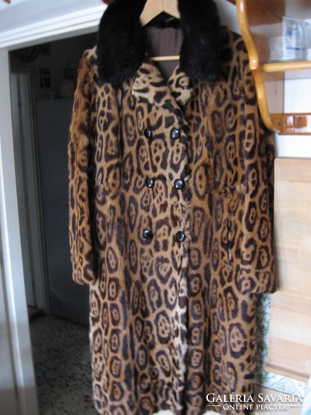 Mongol ocelot mintás mormota bunda nerc gallérral