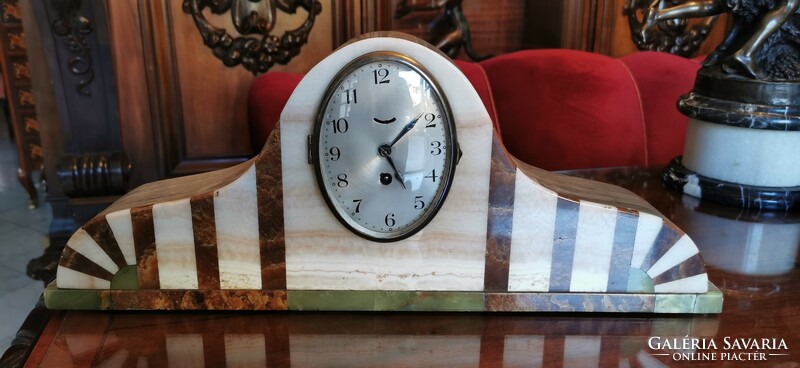 Art-deco table clock