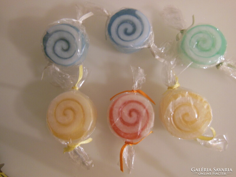 Soap - 6 pieces - candy-shaped - 4 x 2 cm