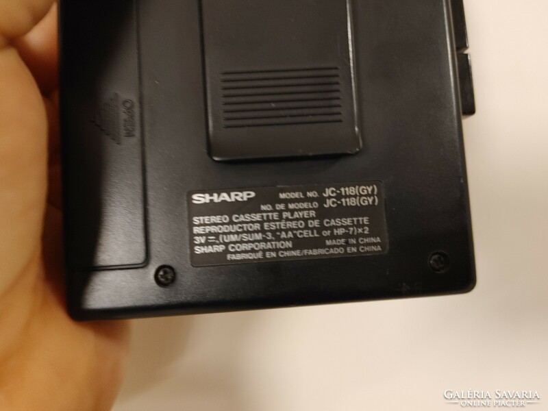 SHARP  Walkman  régiség, keveset használt mechanika.  kb.30 éves