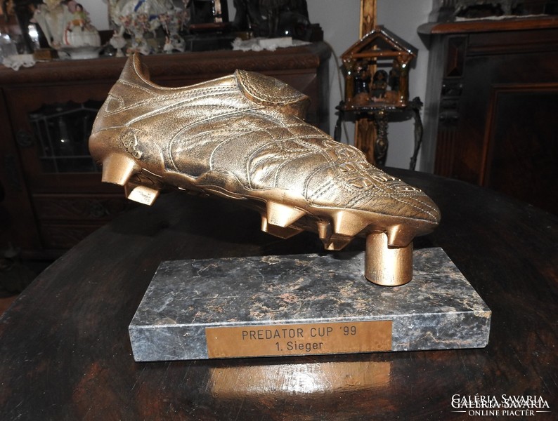 Predator Cup 1. Sieger - bronz vagy bronzba mártott sportcipő - Győztes cipő relikvia ?