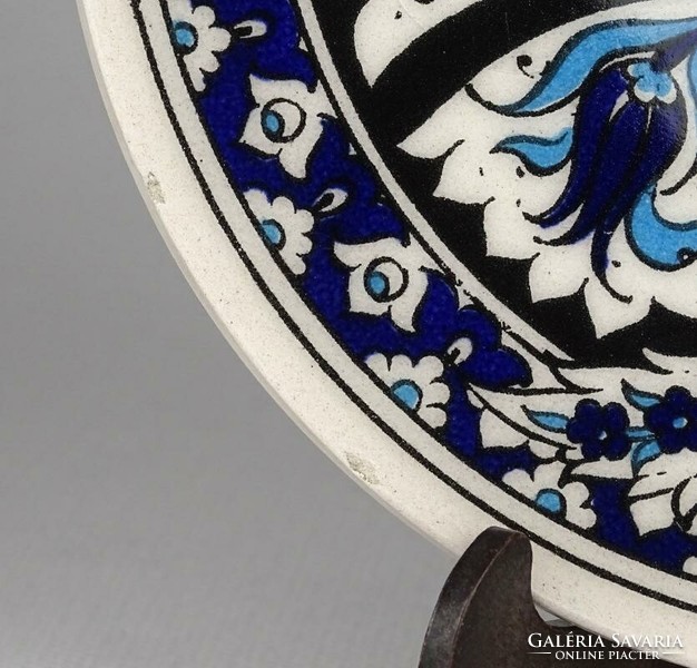Turkish majolica decorative bowl marked 1K943 15 cm