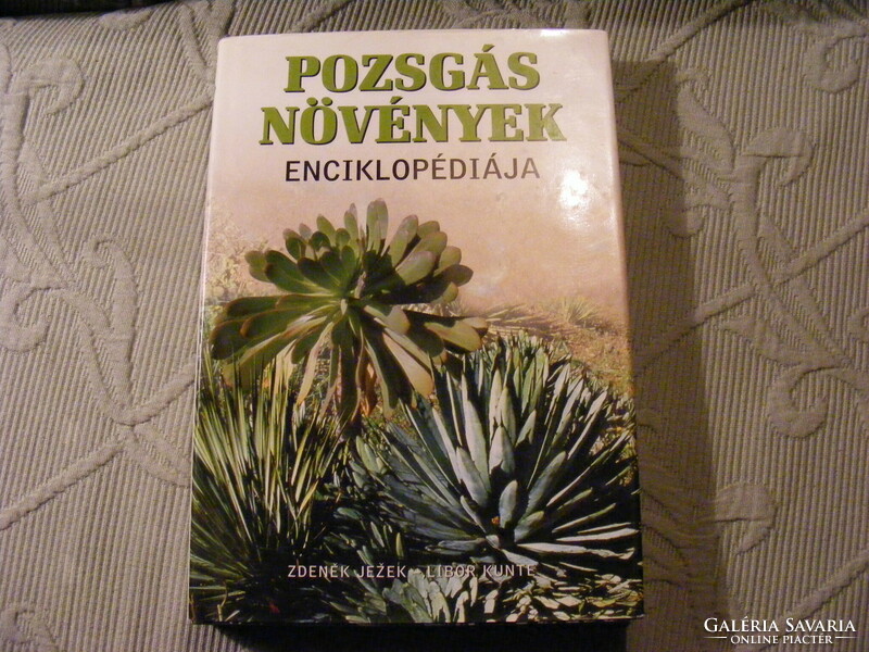 Encyclopedia of Succulent Plants - Kunte and Jezek