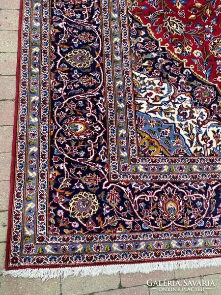 Huge exclusive Iranian Keshan Persian carpet 400x300