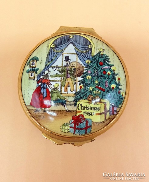 English enamel box with a Christmas atmosphere