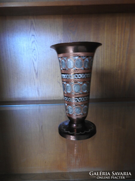 Richly engraved copper vase nurcan