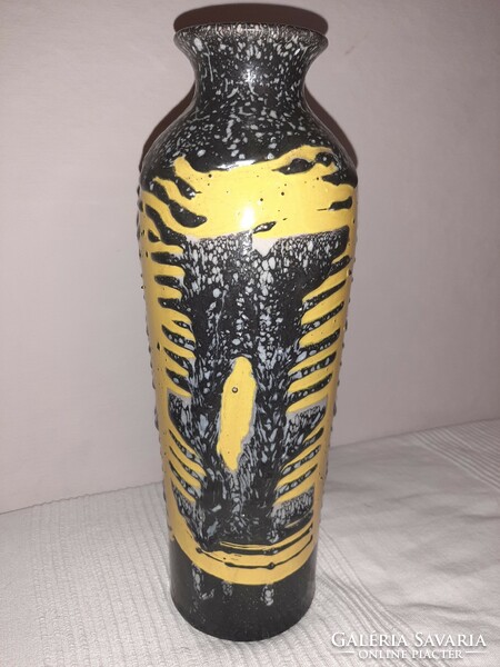 The applied art vase is 33 cm high