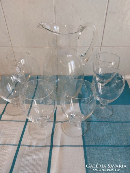 7 darabos metszett üveg borospohár készlet kancsóval