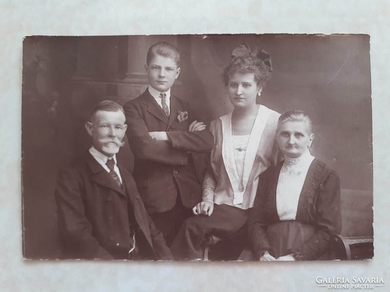 Old photo vintage family photo