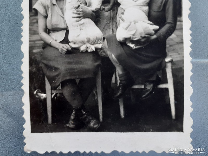 Régi fotó vintage női csoportkép fénykép babafotó gyerekek