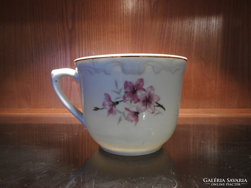 Régi kínai virágmintás teás csésze