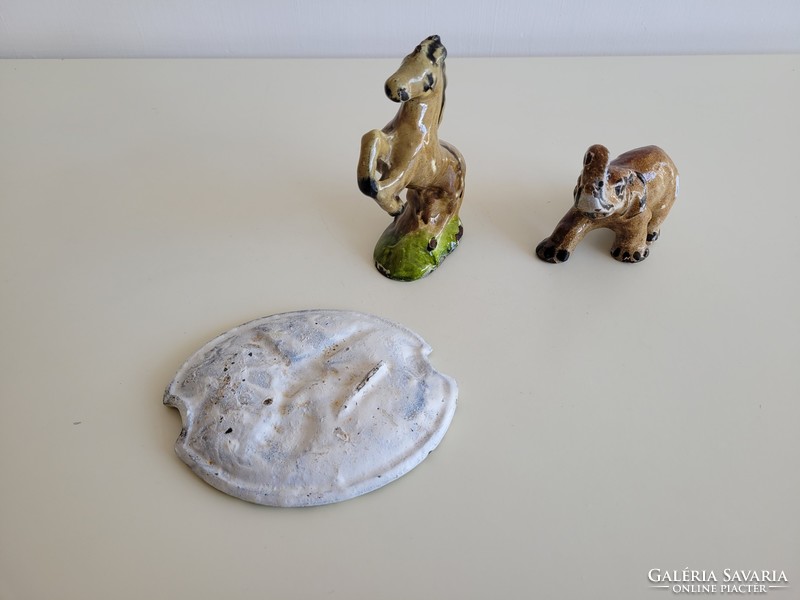 Régi 3 db zománcos zománcozott öntöttvas vas dísz figura elefánt ló és sas mintás hamuzó