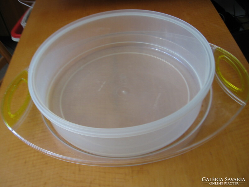 Large plastic retro tray with lid