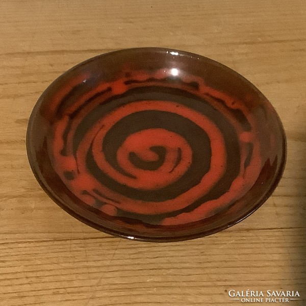 Retro red snail line bowl