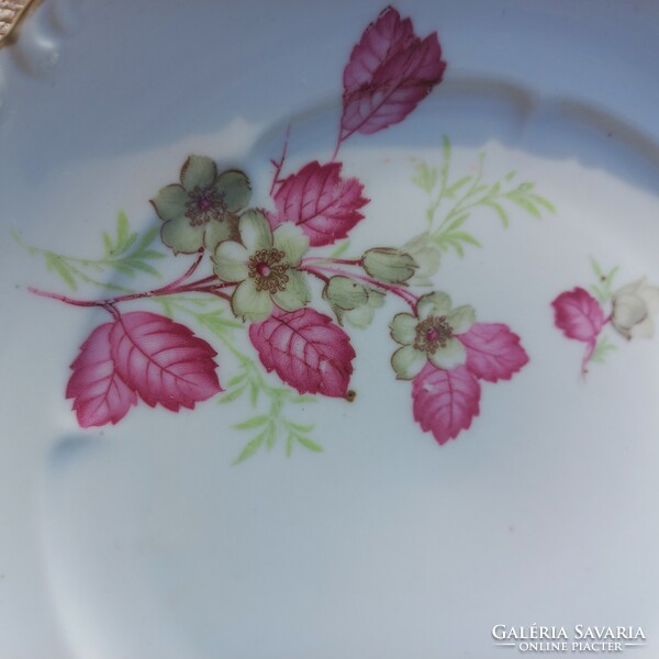 2 flower cake plates