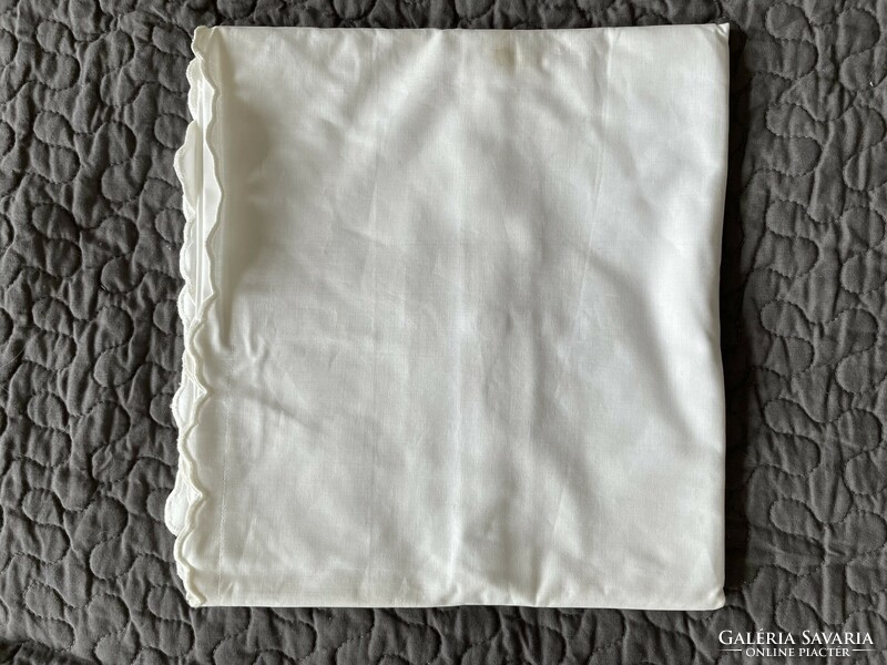 High quality zigzag white damask pillowcase with embroidered edges, in new condition
