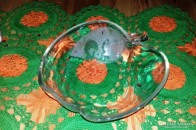 Glass bowl, halved apple, 22 x 22 x 8 cm xx