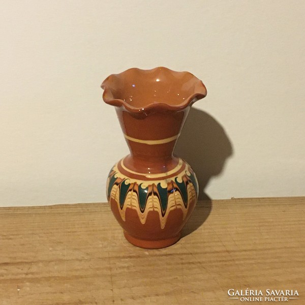 Terrakotta fodros váza