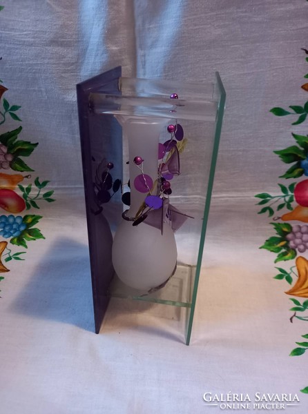 Érdekes asztali dísz és váza egyben üvegből