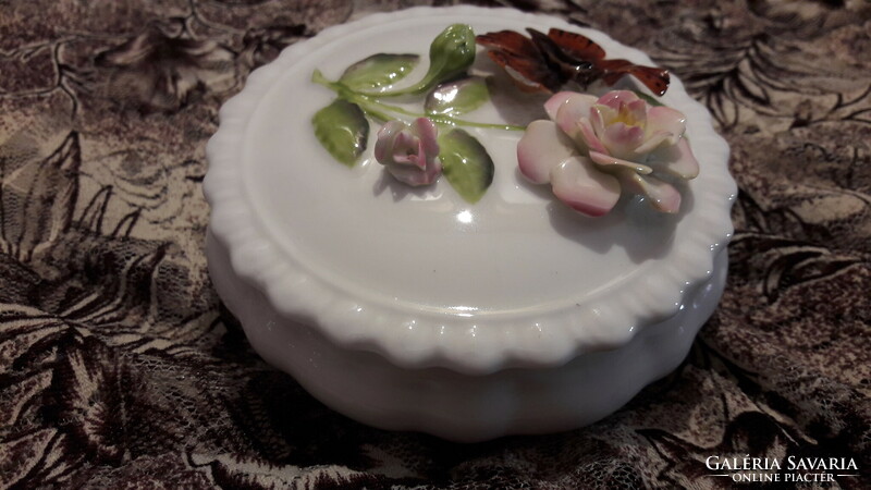 English embossed porcelain bonbonier, box (l3064)