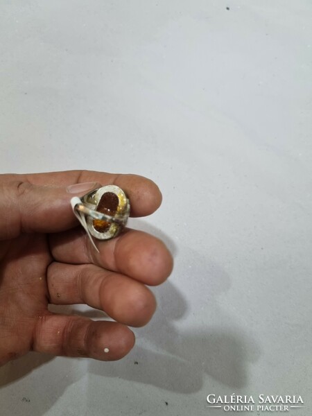 Régi ezüst gyűrű borostyánnal