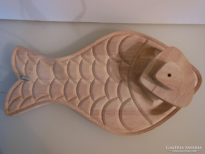 Fish cleaner - new - wood - 38 x 21 x 7 cm