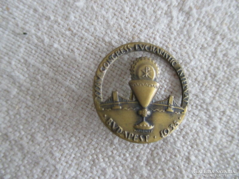 Badge of the 1938 World Eucharistic Congress in Budapest (pin)