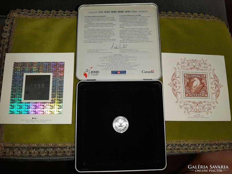 Canada 1999. 'Canada Post - Official Millennium Commemorative' metal commemorative medal in metal box