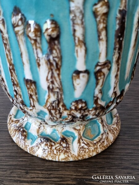 Craftsmanship ceramic vase, decorative fluted, with plastic glaze - 33 cm