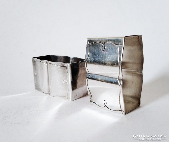Pair of Argit French art-deco silver-plated napkin rings, 1920 Paris