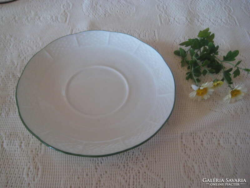 Herendi  teás kis tányér ,  744 jelű , körbe zöld csíkkal  , 15,6 cm