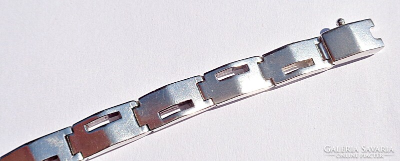 19,4 cm. hosszú, 8 mm. széles 925-ös ezüst karlánc