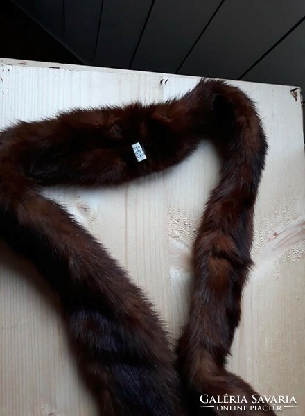 Women's luxury mink fur collar decorated with legs and animal tails, art deco design women's clothing