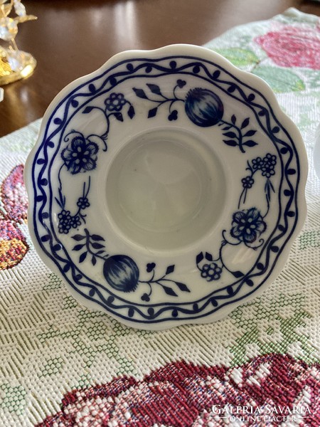 Porcelain candle holder with onion pattern, several types